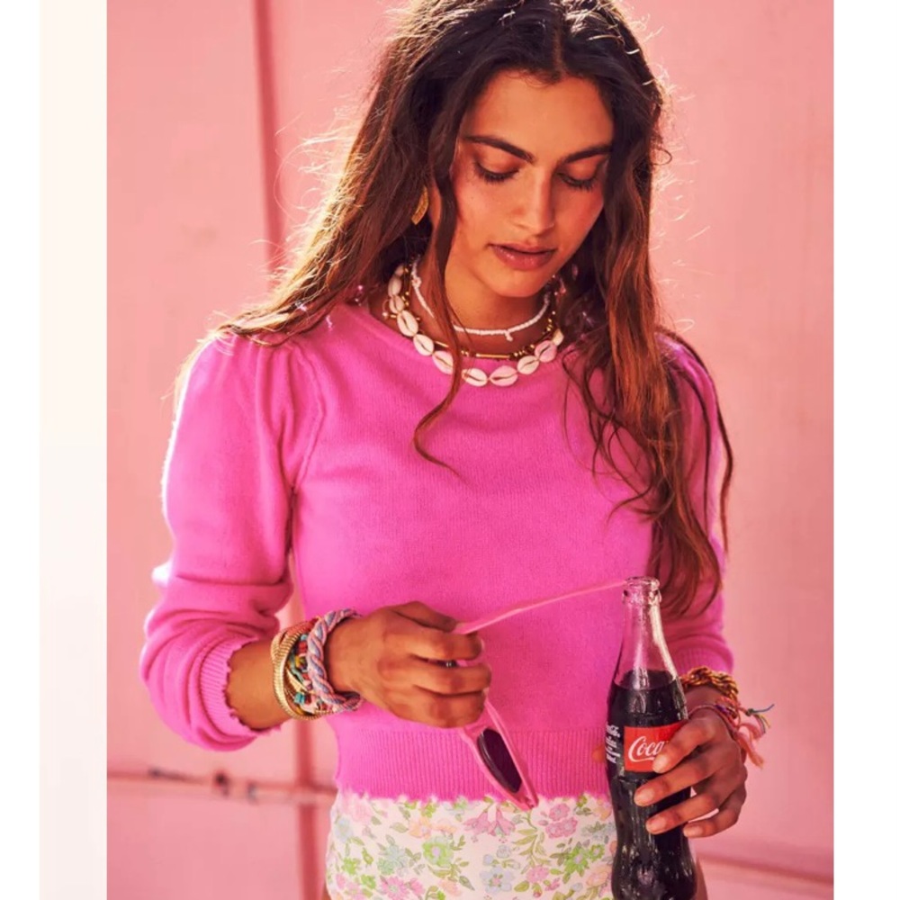 Lune Crop Pullover Magenta Current like new condition 🔥